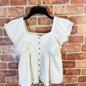 Haute Hippy cream color girls  Ruffle Sleeve Button-Front Top size L 10/12